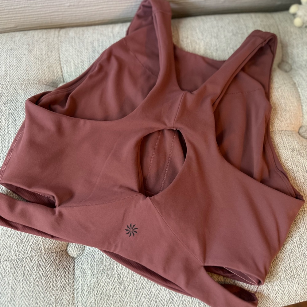 Athleta Conscious Crop Cut Out Bra D&DD